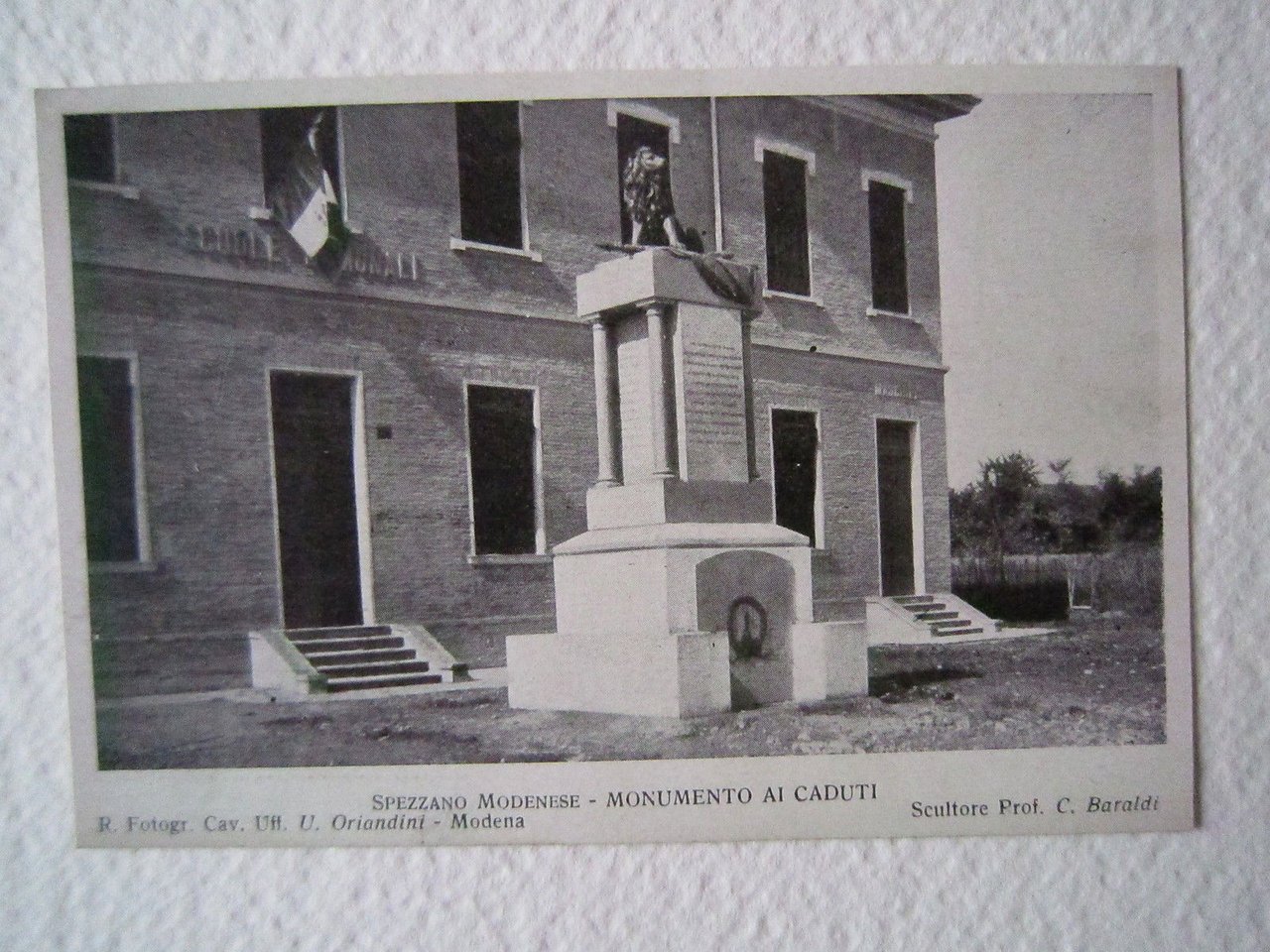 Cartoline Emilia Romagna Spezzano Modenese Modena Monumento ai Caduti 1920 …