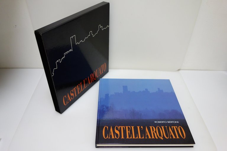 CASTELL'ARQUATO FOTOGRAFIE DI ROBERTO BERTONI 1992 PIACENZA OTTIMO CON COFANETTO | Immagine Gallery 2
