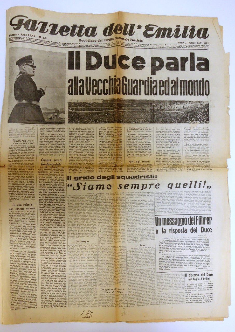 DUCE PARLA ALLA VECCHIA GUARDIA RADUNO SQUADRISTA GAZZETTA DELL'EMILIA 27/3/1939