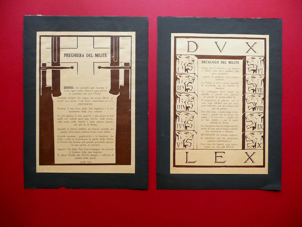 Due Manifestini Preghiera del Milite Decalogo Fregi M. Barberis Originali