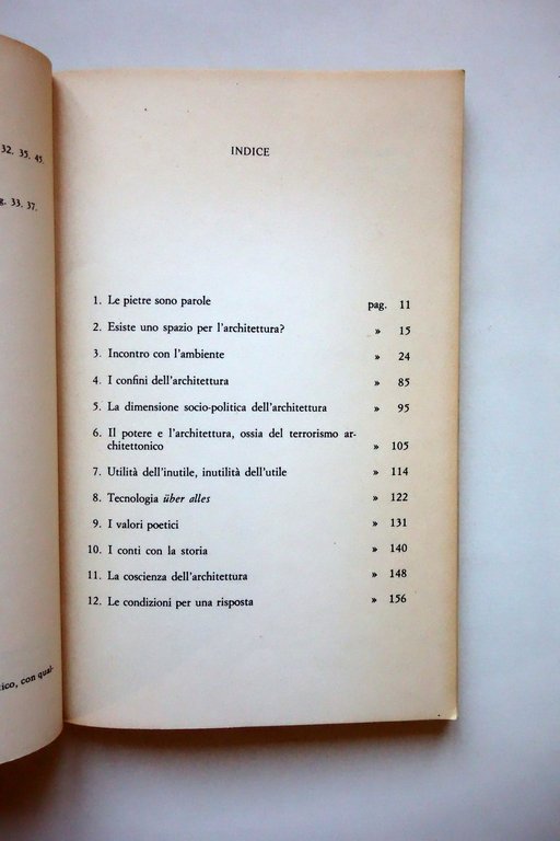 Eugenio Gentili Tedeschi Uno Spazio per l'Architettura Franco Angeli 1982