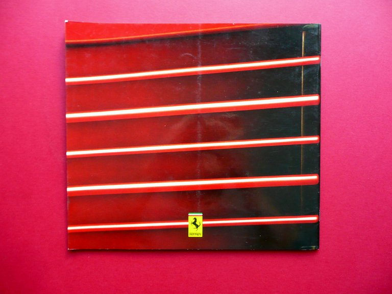 Ferrari Testarossa Brossura Pubblicitaria Motore Dati Tecnici Auto 1984