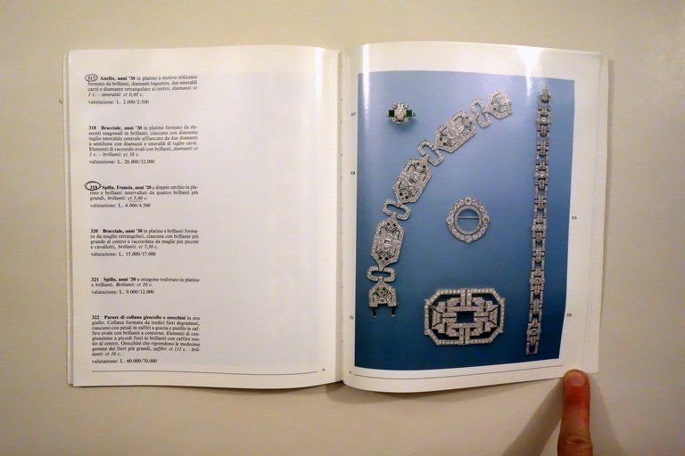 Finarte Milano Catalogo Asta Numero 821 Gioielli d'Epoca 1992 | Immagine Gallery 3