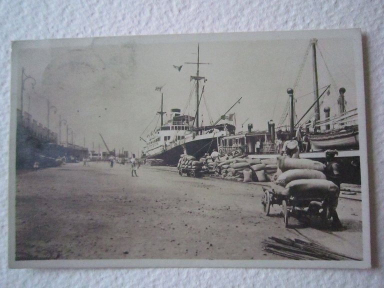Foto Cartolina Locale 1930 Eritrea Massaua Mar Rosso Banchina Salvago Raggi