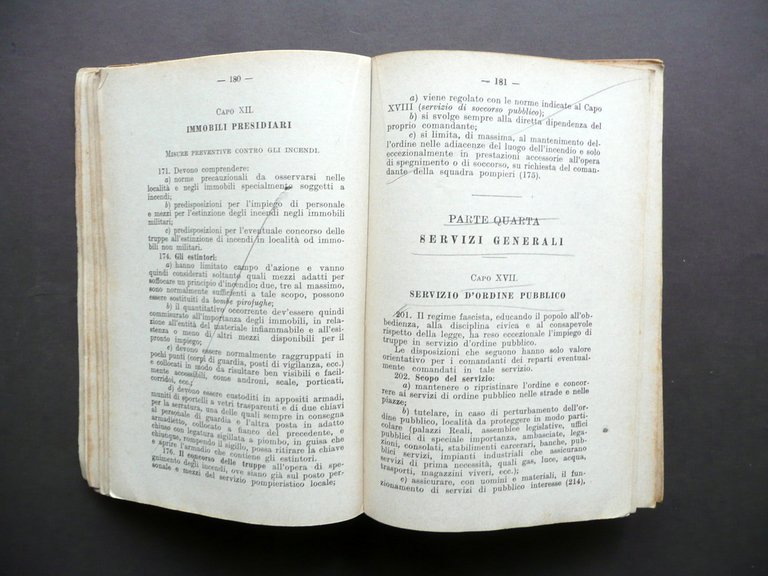 Manuale di Regolamenti Corsi Allievi Ufficiali di Complemento Roma 1940