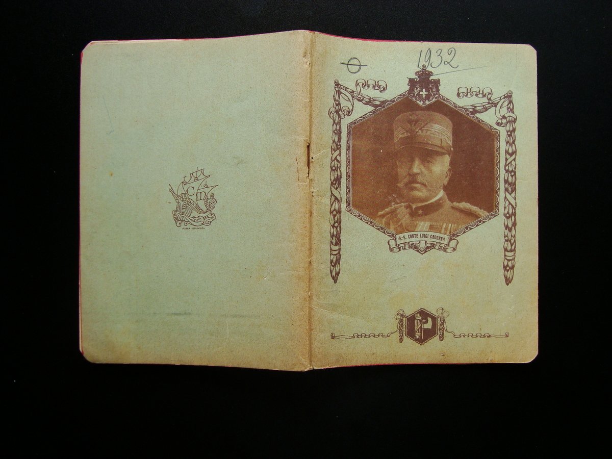 Quaderno scolastico scritto Conte Luigi Cadorna 1932 fascismo | Immagine principale