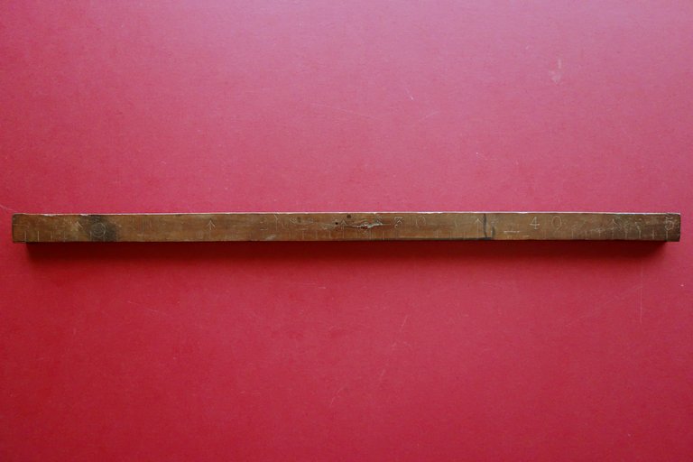 Riga 1/2 Metro 50cm in Legno di Noce Chiusure in …