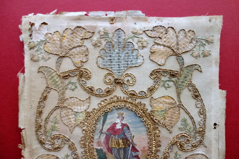 Santino '700 Incisione Colorata a Mano Decorazioni Intarsi Dorati Ricami | Immagine Gallery 2