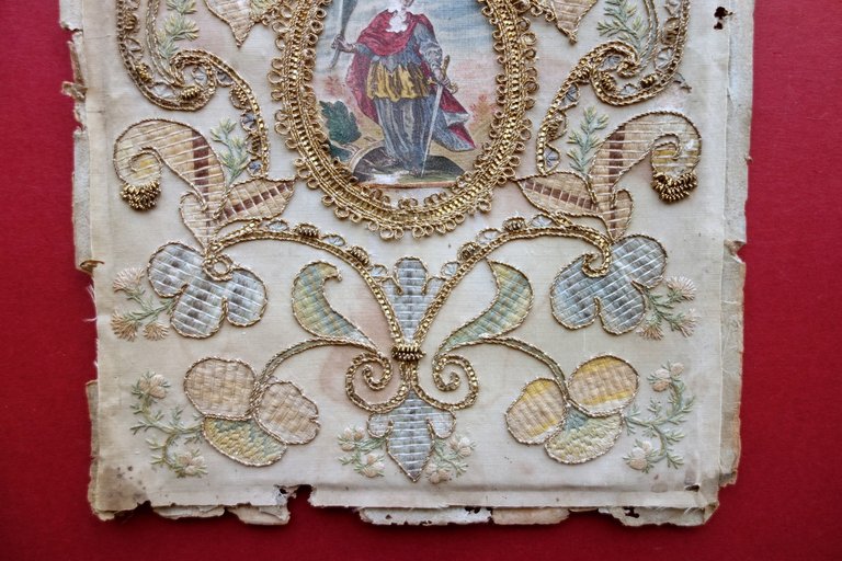 Santino '700 Incisione Colorata a Mano Decorazioni Intarsi Dorati Ricami | Immagine Gallery 3