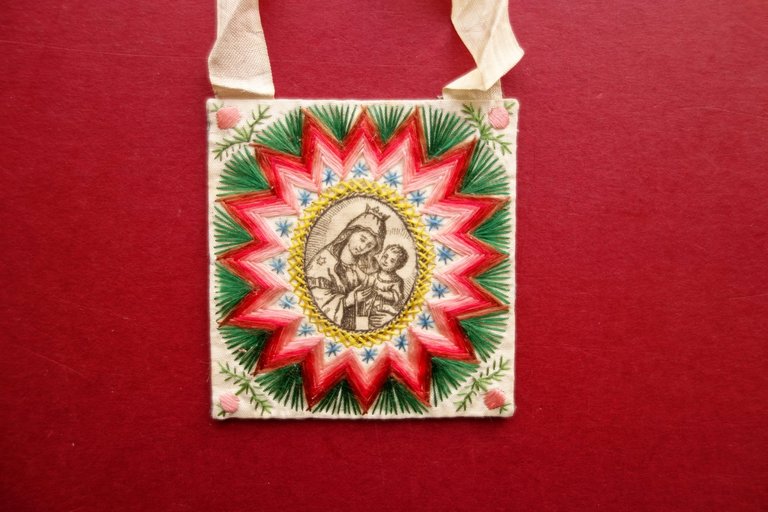 Scapolare in Stoffa Ricamato Madonna Croce Prima Met‡ dell'Ottocento