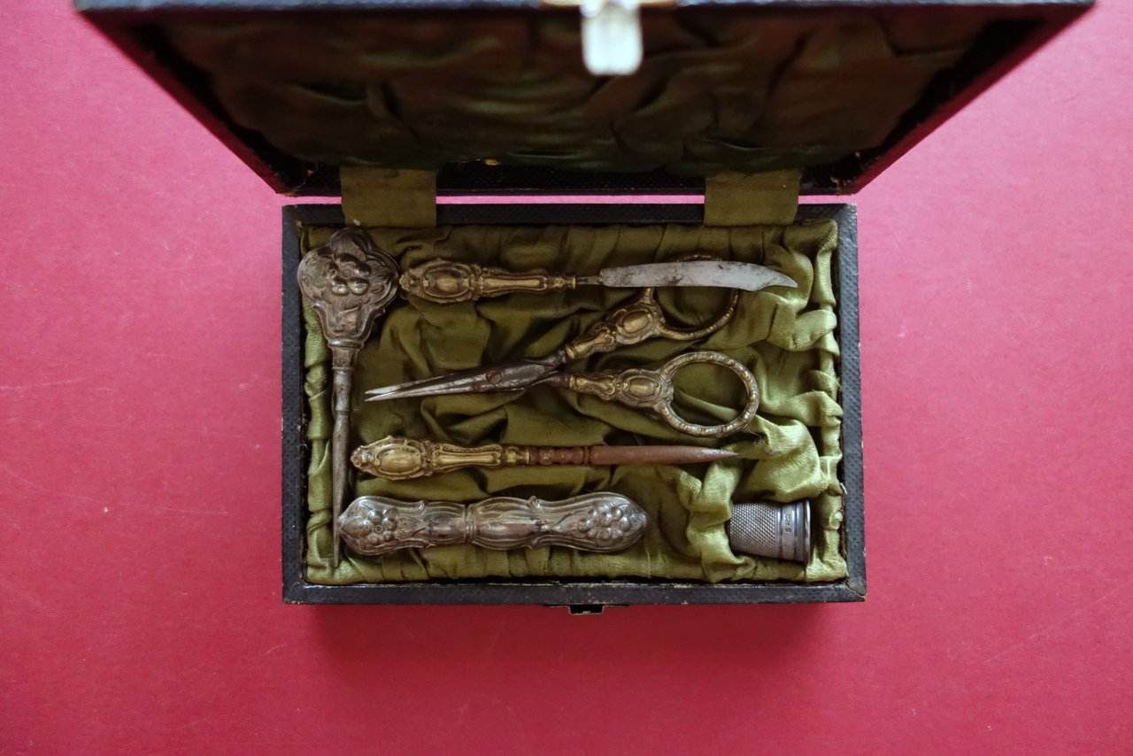 Servizio da Cucito in Foglia d'Argento 6 Pezzi Cofanetto Fine …