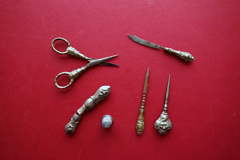 Servizio da Cucito in Foglia d'Argento 6 Pezzi Cofanetto Fine …