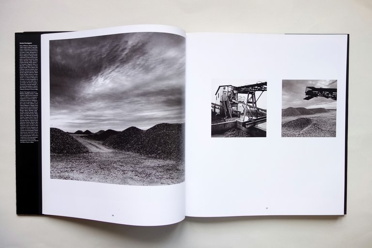 Terre a Fuoco Viaggio nell'Industria Ceramica Fontana Kenna Scianna Skira …