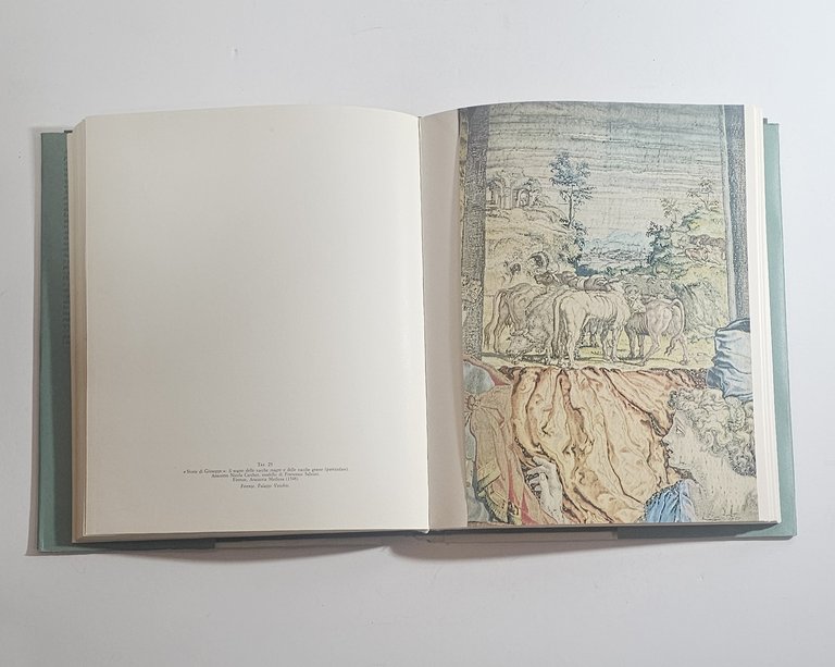 Arazzi italiani Viale Ferrero Electa libro arte tessile | Immagine Gallery 2