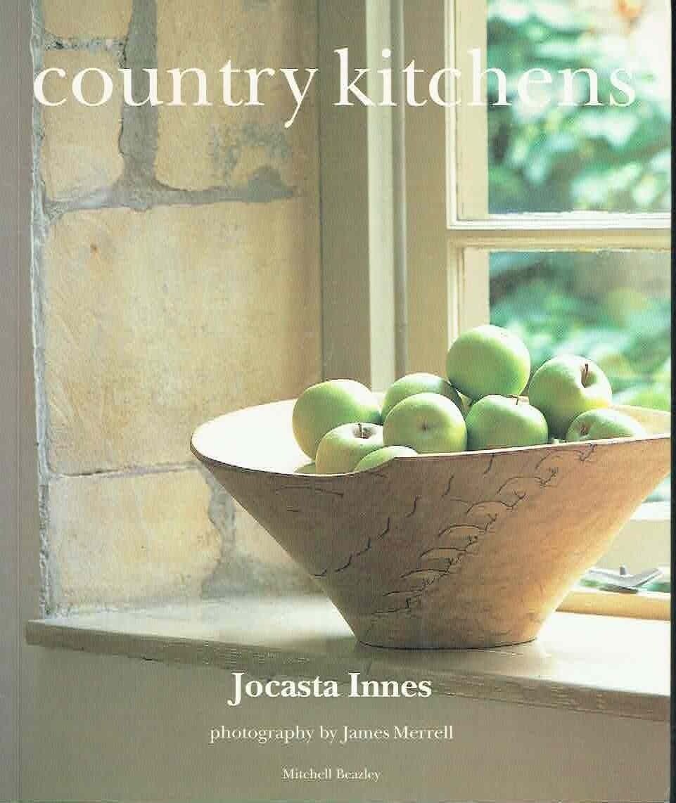 Country Kitchens di Jocasta Innes