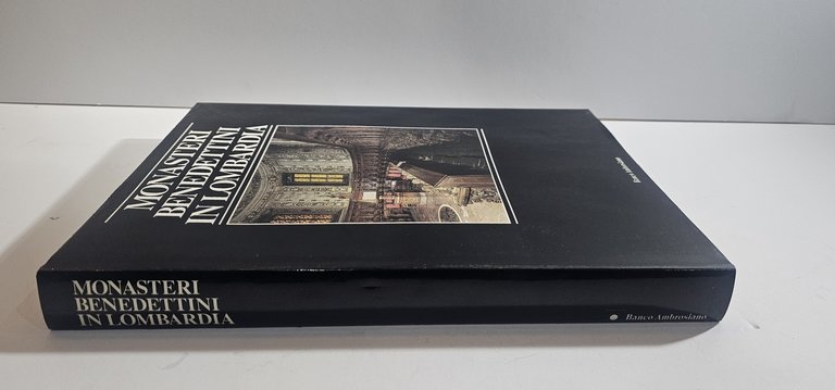 Monasteri Benedettini in Lombardia libro arte medievale architettura | Immagine Gallery 4