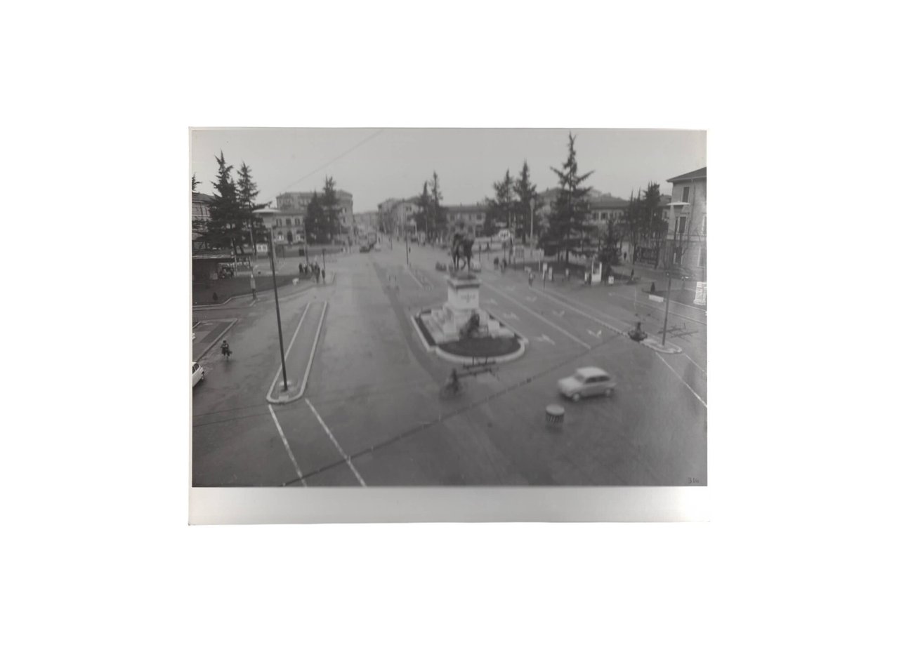 Vecchia fotografia di Piazza Garibaldi di Brescia 1959
