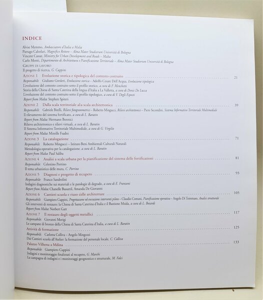 Malta La fabbrica delle Mura Clueb 2004