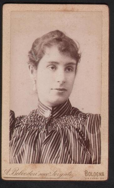 Foto photo gentildonna con spilla by Belvederi Bologna cdv 1880 …