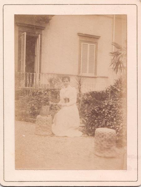 Foto photo cabinet card gentildonne in giardino famiglia Puccioni-Poggi by …