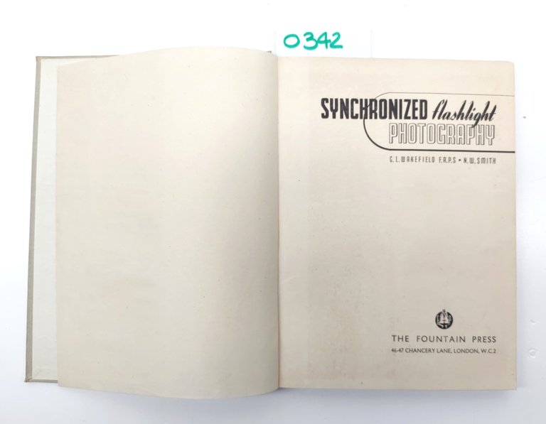 AG. L. Wakefield Smith Sinchronized flashlight fotography The Mountain Press … | Immagine Gallery 2