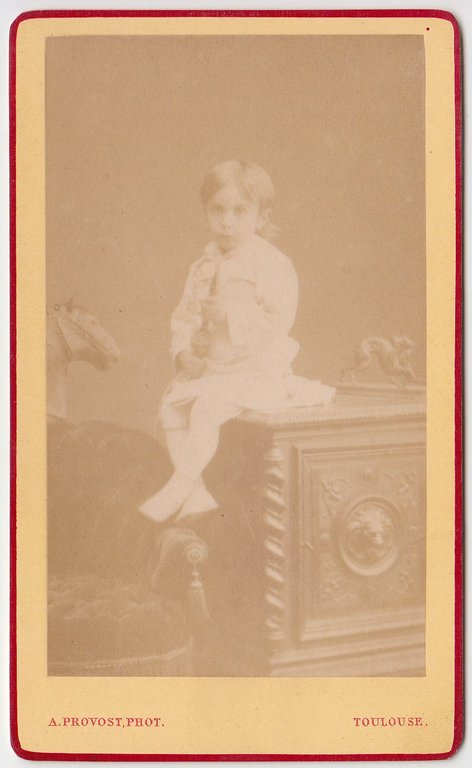 Foto photo bambino con giocattoli by Provost Toulouse Perpignan cdv …