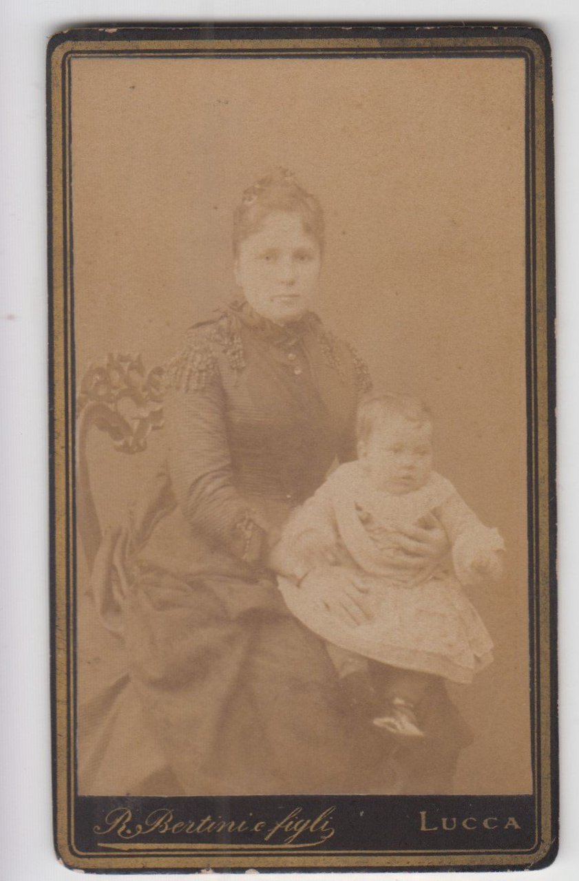 Foto photo cdv gentildonna con bambino by R. Bertini Lucca …