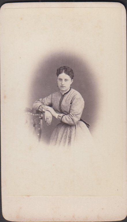 Foto photo cdv gentildonna in ovale by Antonio Bertulli Pesaro …