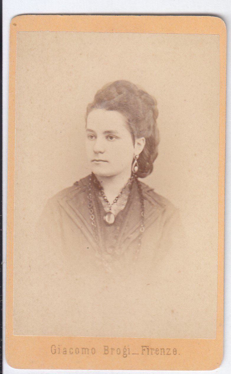 Foto photo cdv giovane gentildonna con gioielli by G. Brogi …