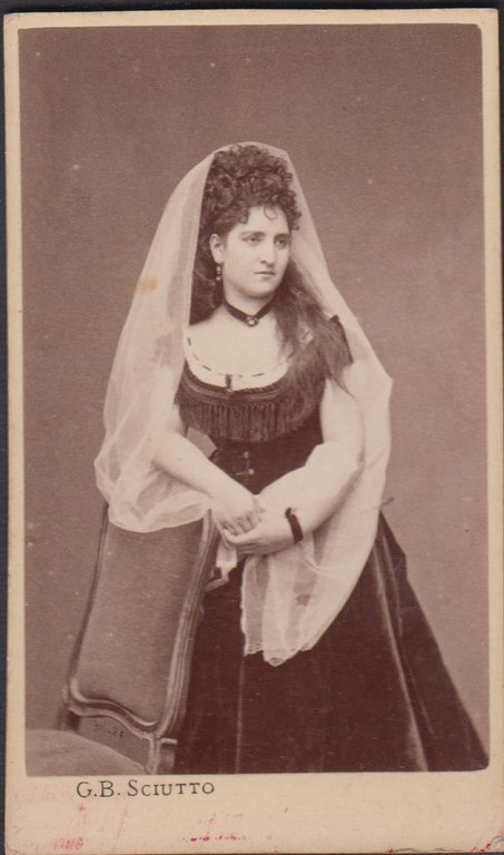 Foto photo cdv M.lle Henriette de Geney by G.B. Sciutto …