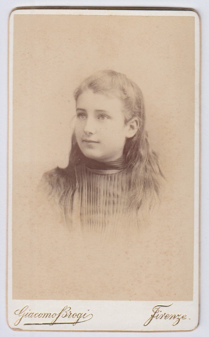 Foto photo cdv ragazzina in posa by G. Brogi Firenze …