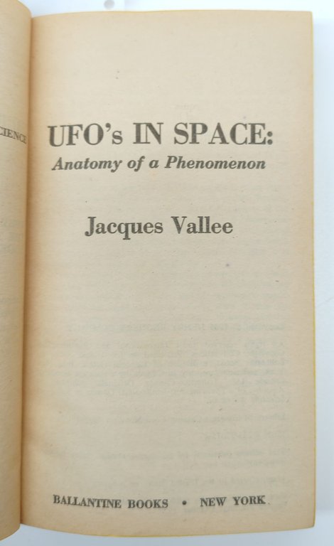 Jacques Vallee Ufos in space anatomy of a phenomenon Ballantini …