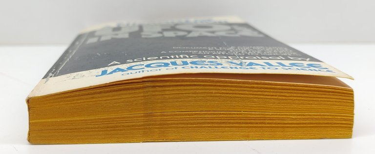 Jacques Vallee Ufos in space anatomy of a phenomenon Ballantini …