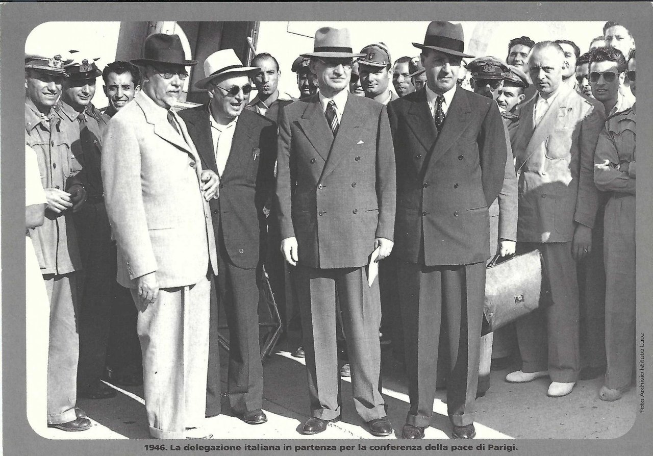 Riproduzione foto archivio Istituto luce 1946 la delegazione italiana in …