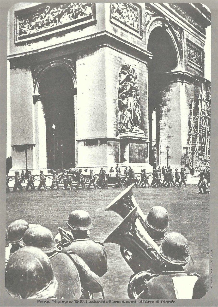 Riproduzione foto Istituto luce Parigi 14 gennaio 1940 i tedeschi …