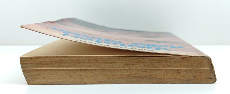 Roberto Pinotti Visitatori dallo spazio Armenia 1977 | Immagine Gallery 2