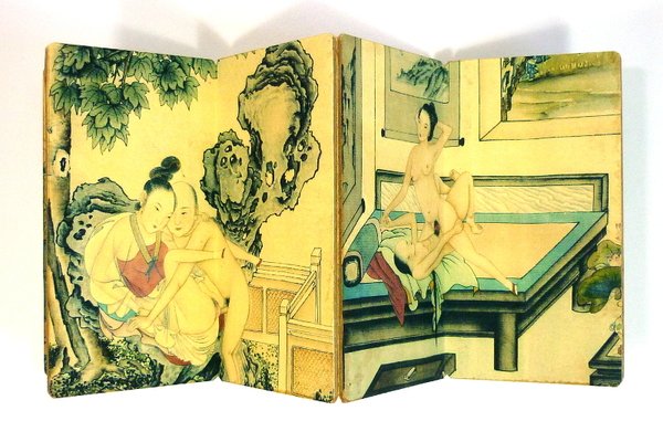 Vecchio libro cinese con stampe tradizionali di scene erotiche - …