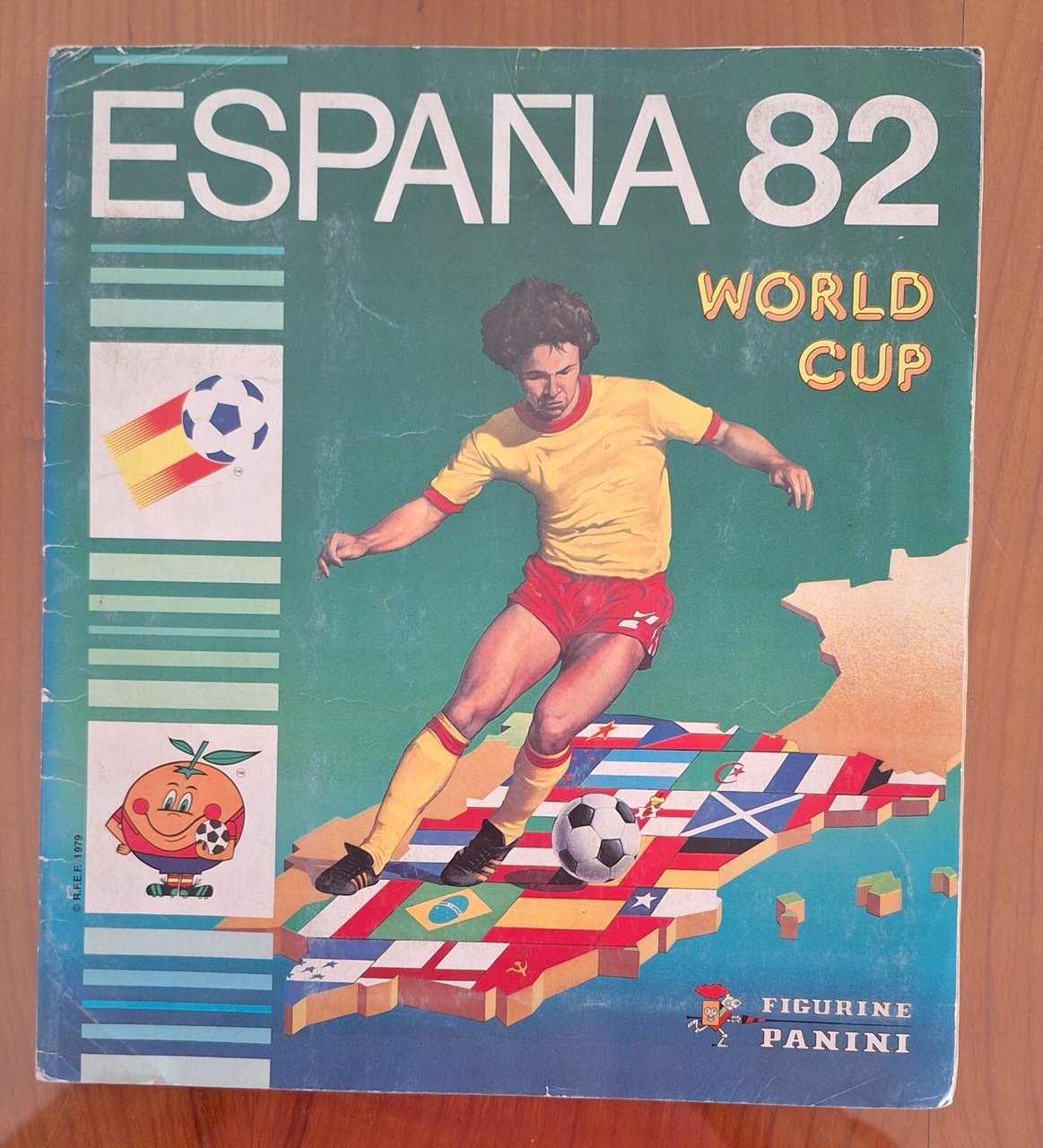 ESPANA 82 WORLD CUP FIGURINE PANINI ALBUM COMPLETO