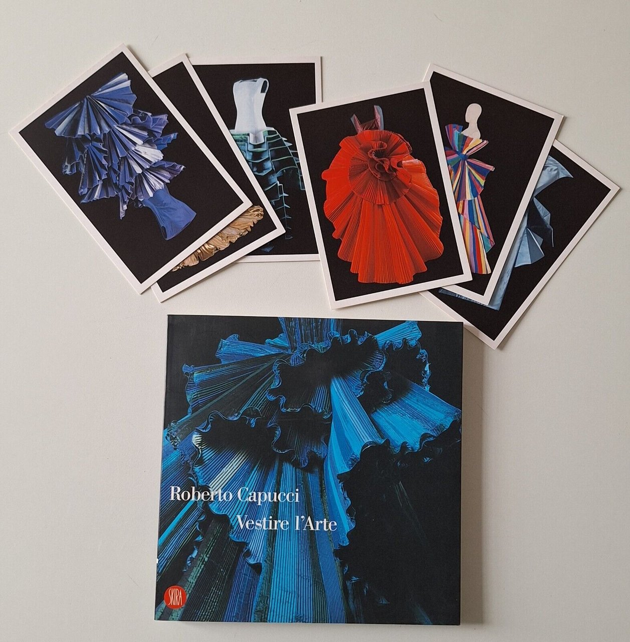 ROBERTO CAPUCCI VESTIRE L'ARTE SKIRA 2006