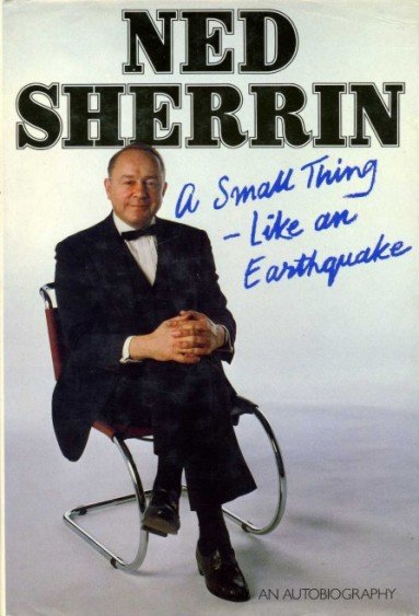 A Small Thing Like an Earthquake | Immagine Gallery 2