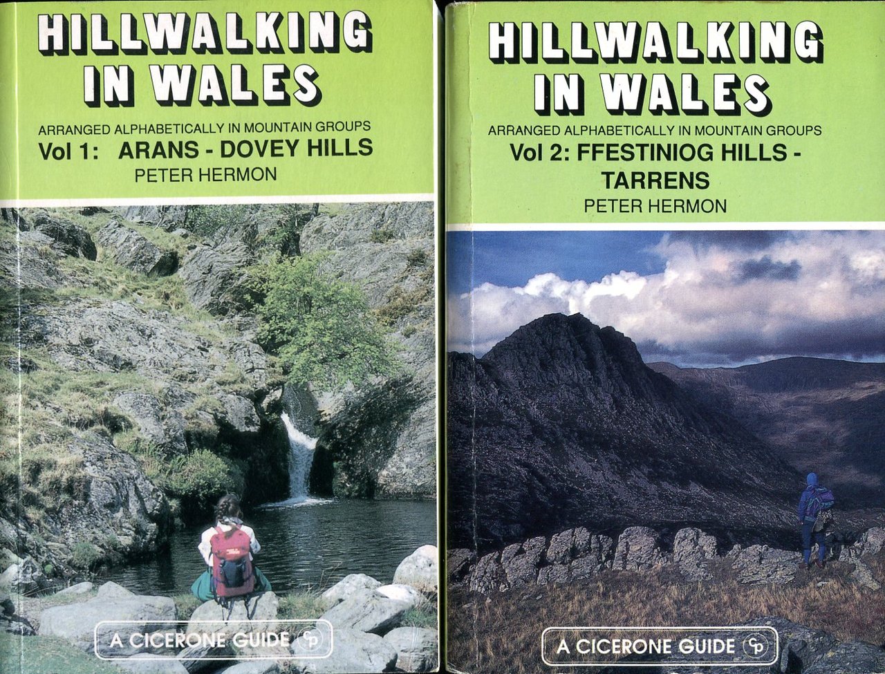 Hillwalking in Wales : Volumes 1 & 2 : Arans-Dovey … | Immagine principale