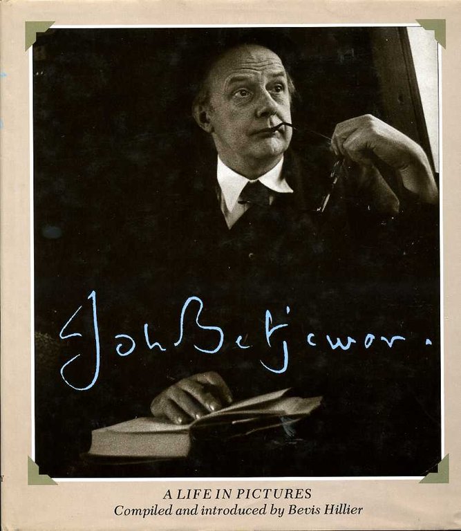 John Betjemen | Immagine Gallery 2