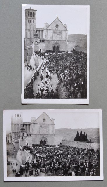 ASSISI. Due foto d&#39;epoca di Amerigo Lunghi (1884 - 1952). …