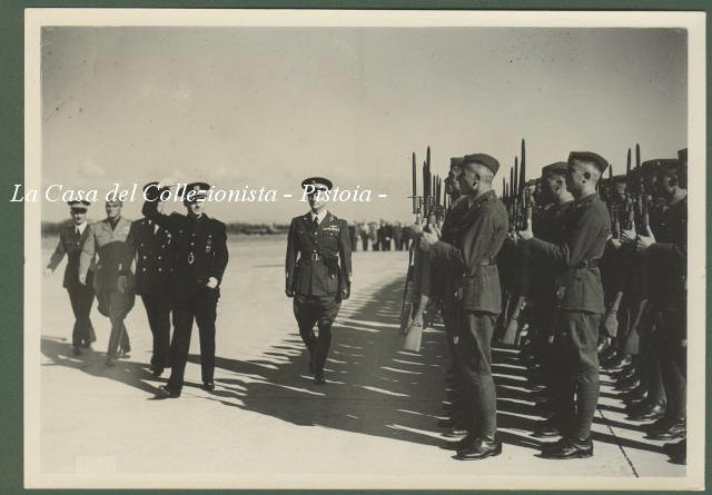 FASCISMO. Foto d&#39;epoca. Istituto Nazionale Luce. Roma 5.10.1940. Aeroporto del …