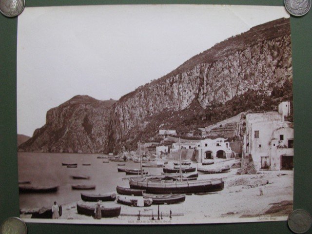 ISOLA DI CAPRI. Marina Grande. Fotografia all&#39;albumina. Studio Brogi, Firenze