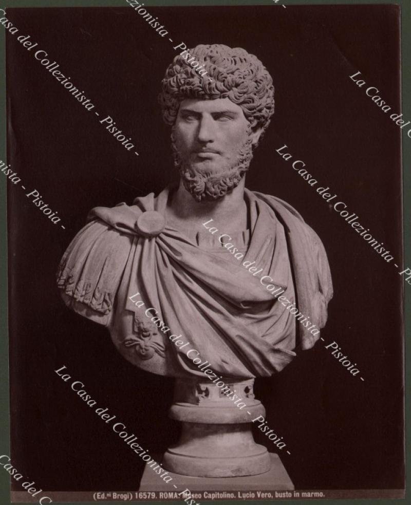 LUCIO VERO. Scultura in marmo. Museo Capitolino a Roma. Foto …
