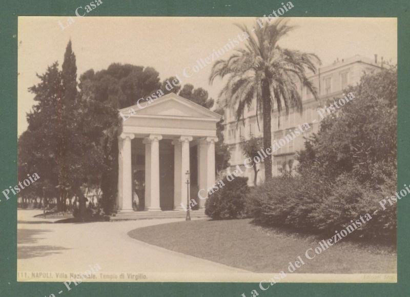 NAPOLI. Villa Nazionale e Tempio di Virgilio.Fotografia originale all&#39;albumina