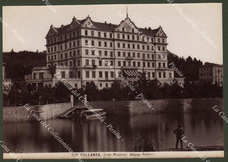 PALLANZA, Lago Maggiore. Albergo Pallanza. Circa 1880. Fotografia originale all&#39;albumina.