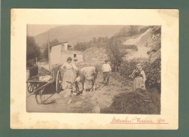 Piemonte. MEANA, SUSA, TORINO. Primo piano di contadini, Settembre 1911
