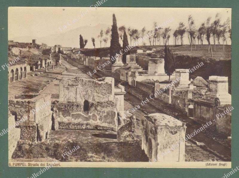 POMPEI, Napoli. Strada dei Sepolcri. Fotografia originale all&#39;albumina, circa 1880